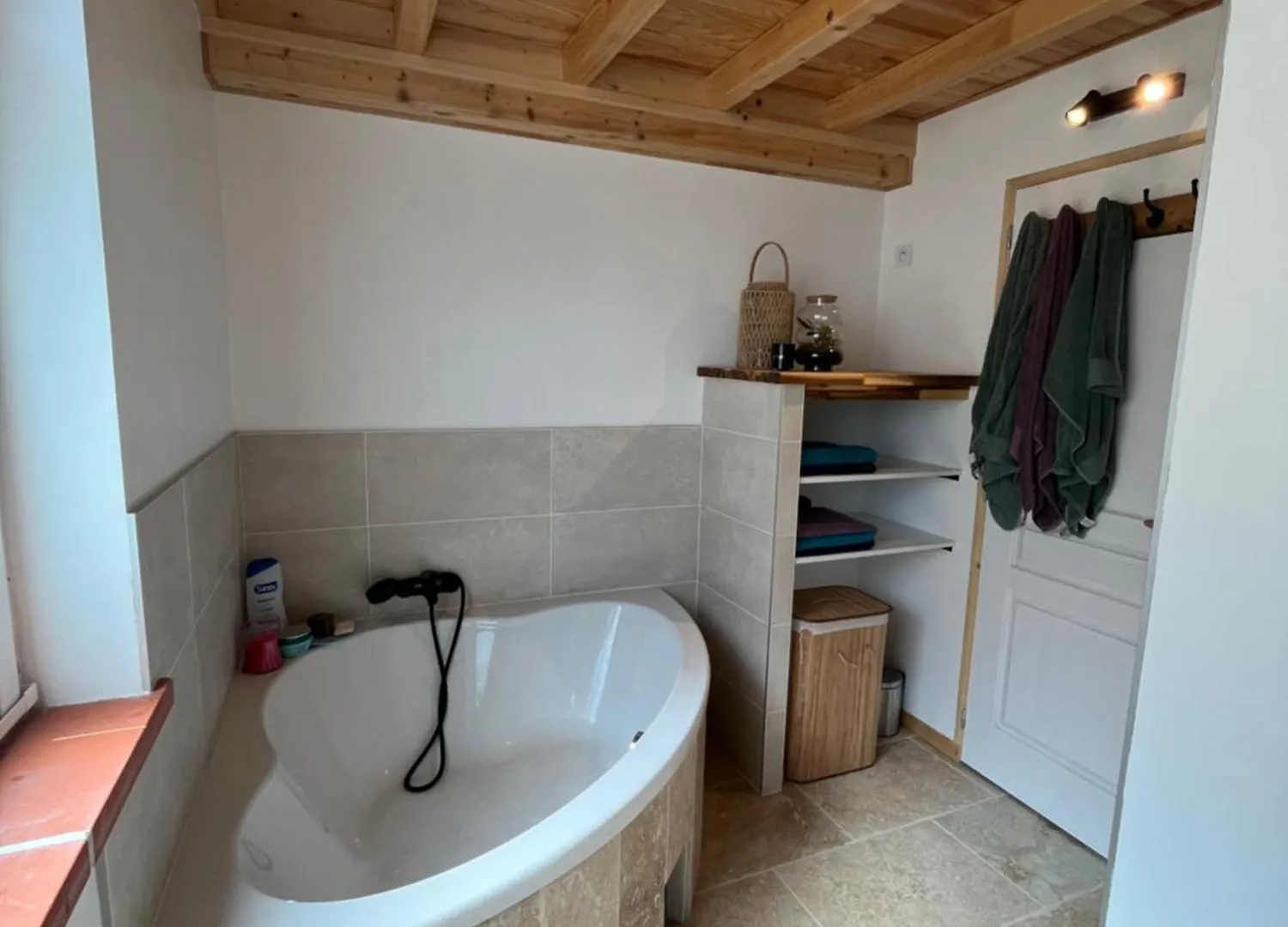 Chambre Du Vieux Bourg Fénols 0*,  Γαλλία